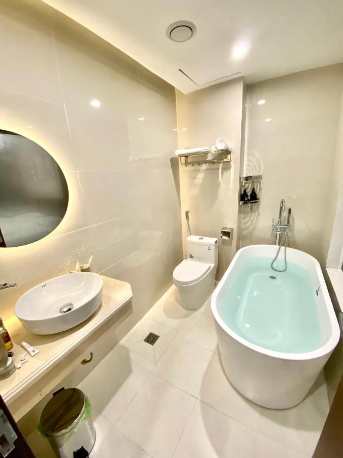 Moonlight Hotel Халонг Экстерьер фото